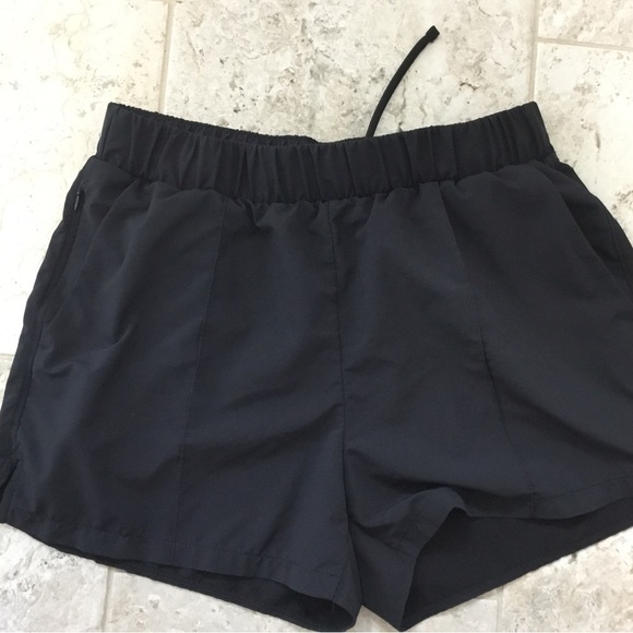 Zella Women's Black Shorts - Picture 1 of 3